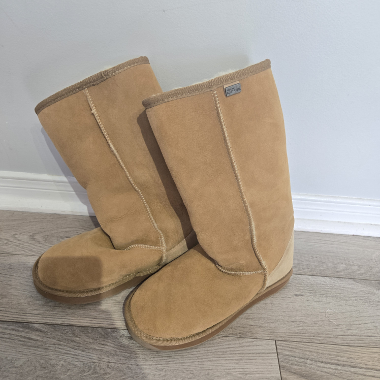 UGG Australia Boots emu