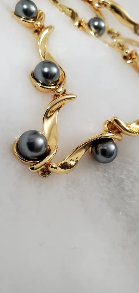 Vtg. GP Glass Faux Pearls image indicator(3)