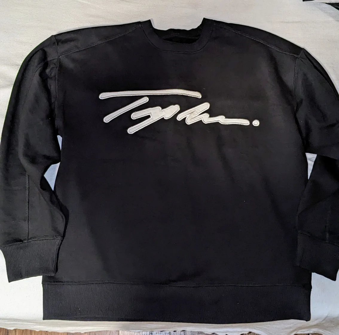 Mens taylor sweater (Size M/L) image indicator(3)