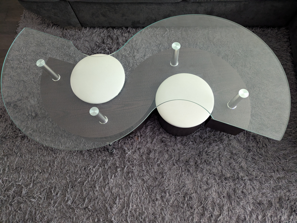 Glass Top Center Coffee Table with 2 Ottomans 4 Sale - photo 3