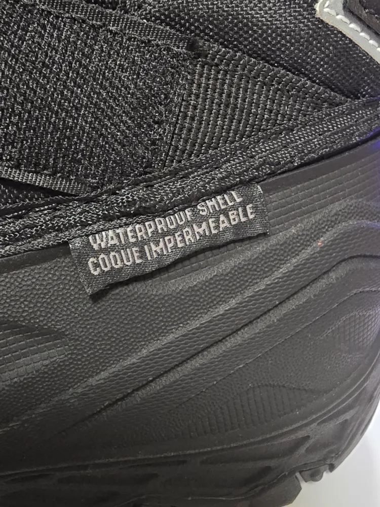 Brand new Ice Fields Winter Boots size US 6 for sale $48 image indicator(9)