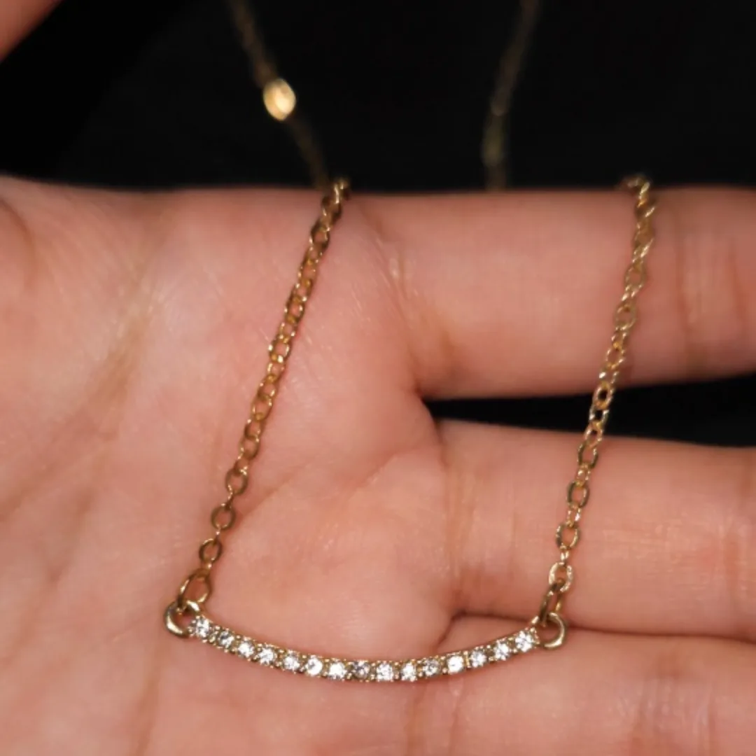 Dainty Gold Bar Necklace image indicator(2)