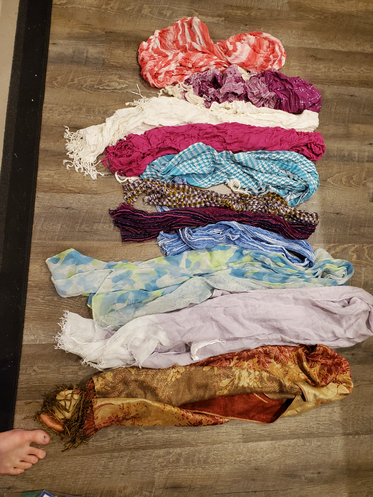 Lot of 11 Scarves