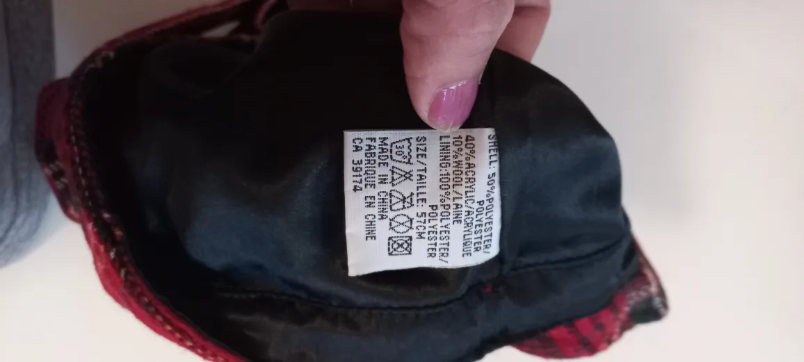 Picaro Red Plaid Newsboy Hat image indicator(3)