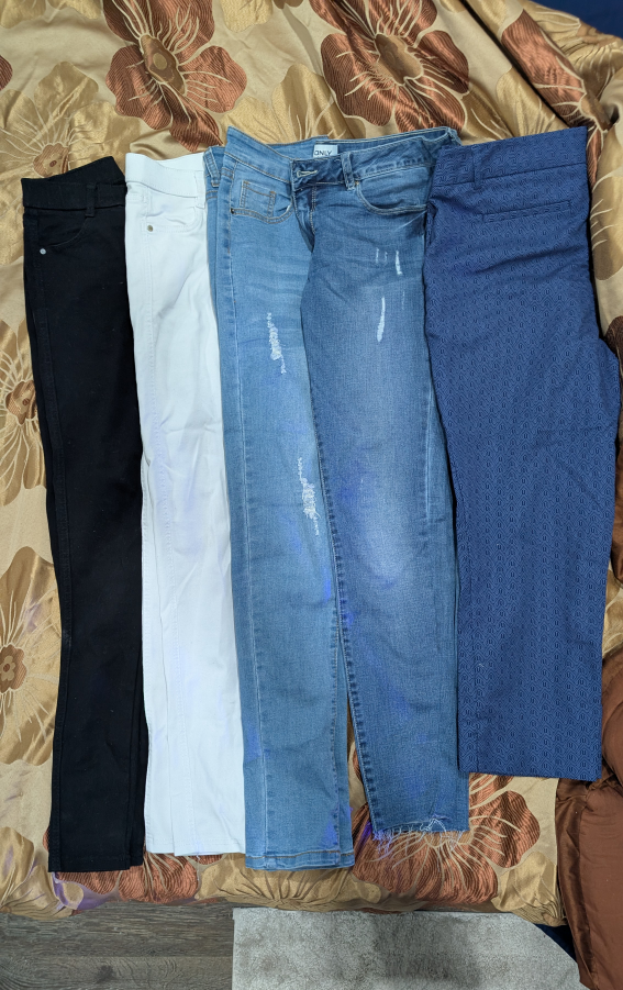 Bundle of 4 Women's Jeans