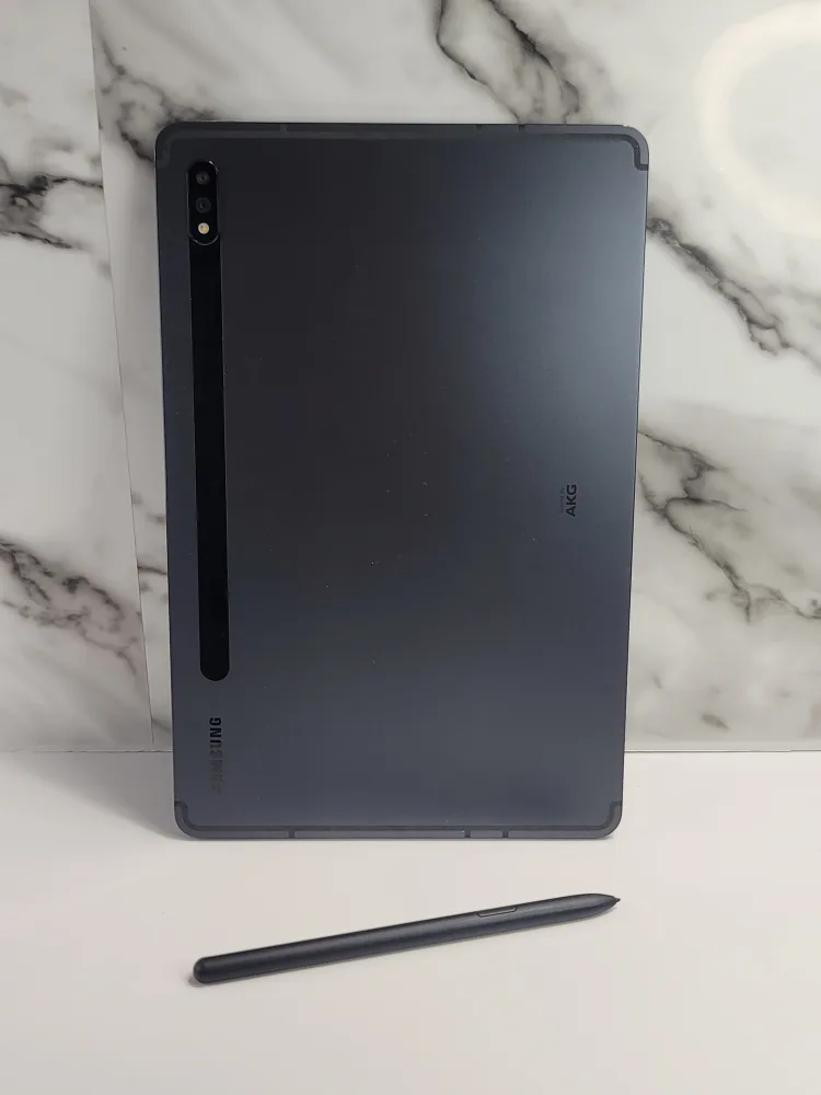 Samsung Galaxy Tab S7 with pen and keyboard included image indicator(2)