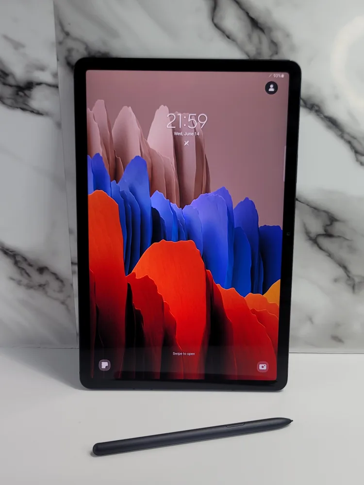 Samsung Galaxy Tab S7 with pen and keyboard included image indicator(5)