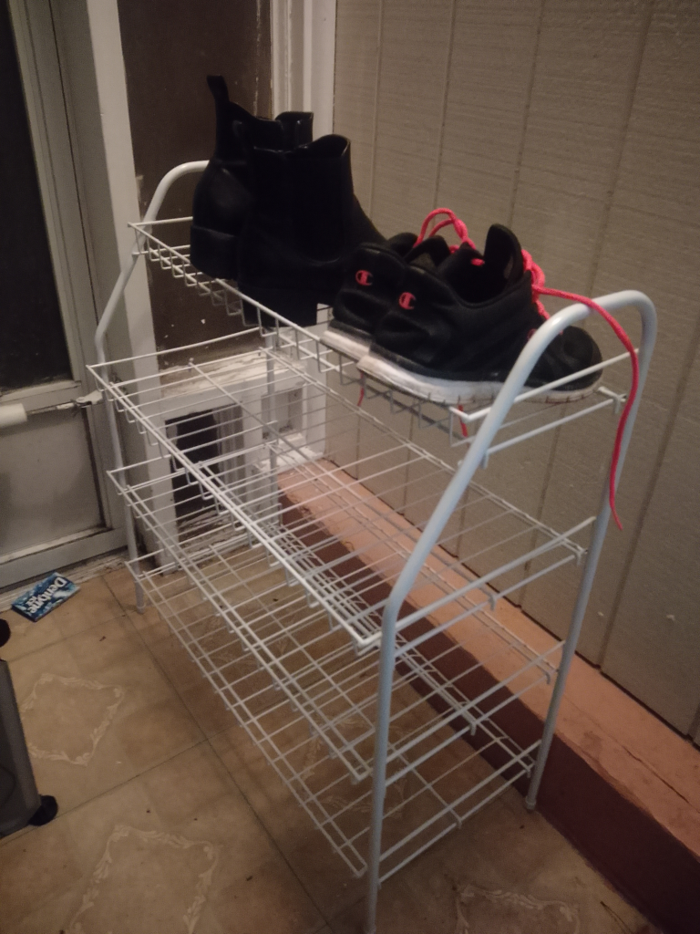 shoe rack