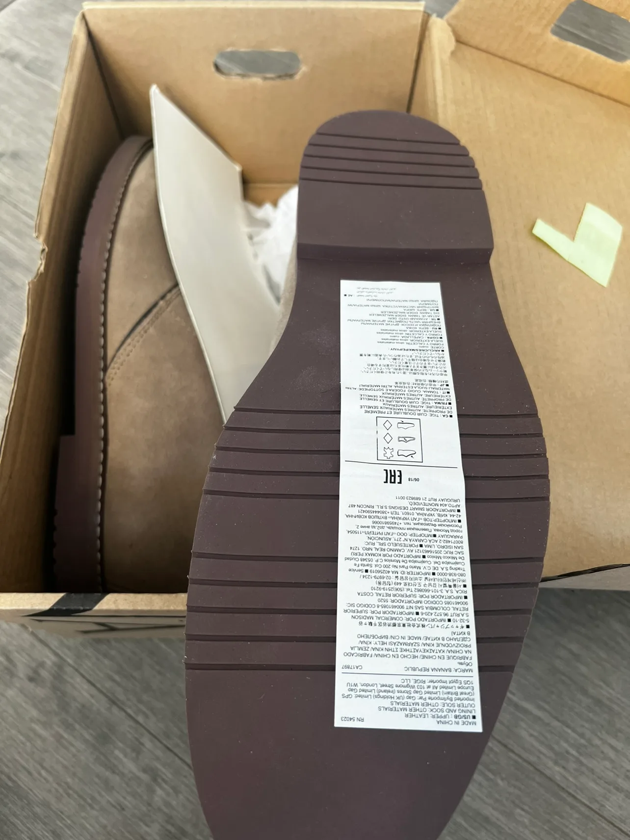 NEW MENS SIZE 10  BANANA REPUBLIC DESERT BOOT image indicator(3)