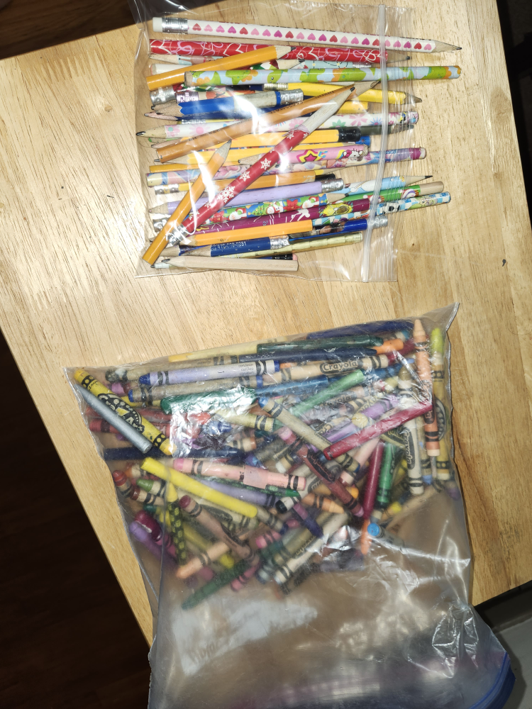 loose used crayons and pencils