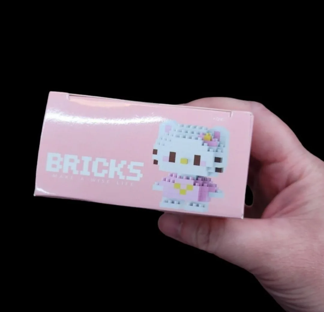 Brand New Hello Kitty Bricks Lego Figure Sealed in box image indicator(3)