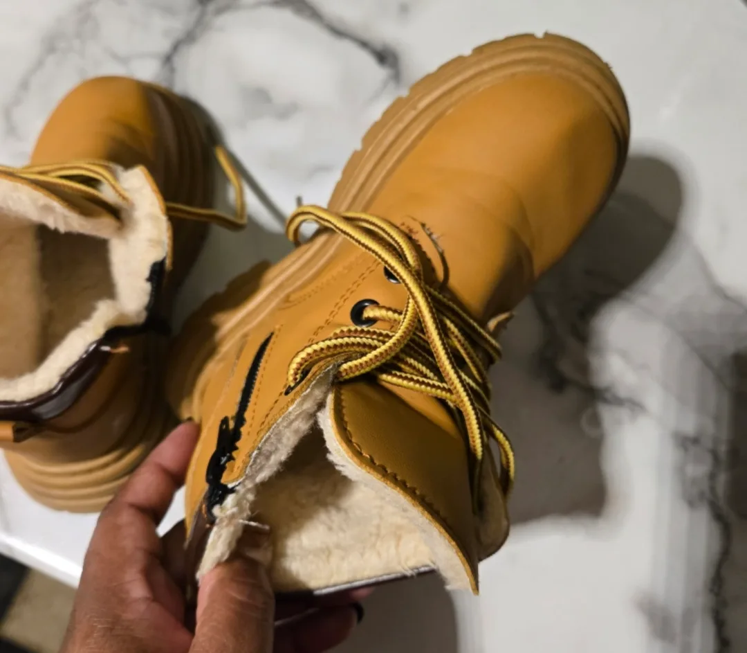 Tan Lace Up Boots w/side zipper (fleece) toddler US SIZE 12❄️✨️👟 image indicator(2)