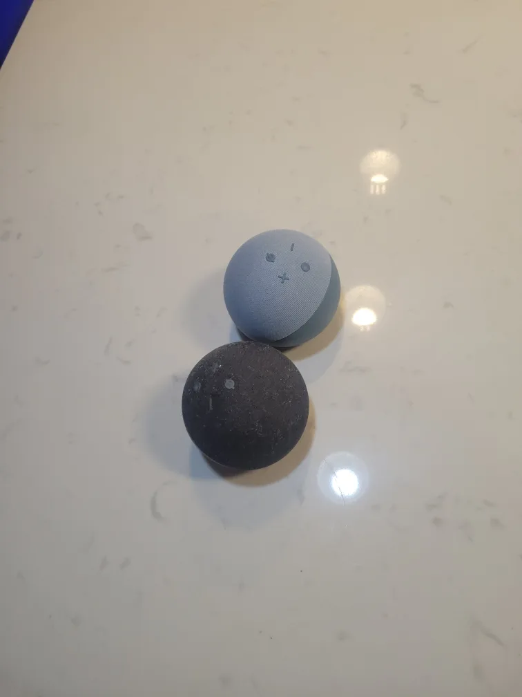 Amazon Echo Dot 3rd Gen image indicator(2)