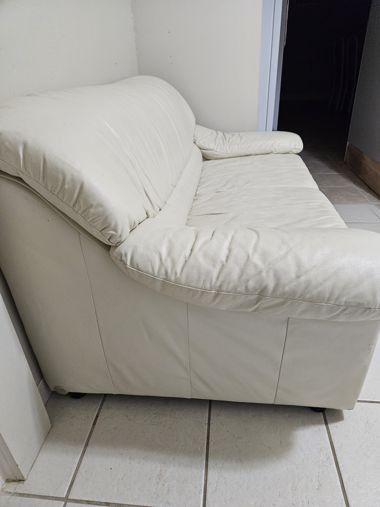 White Leather Loveseat - photo 4