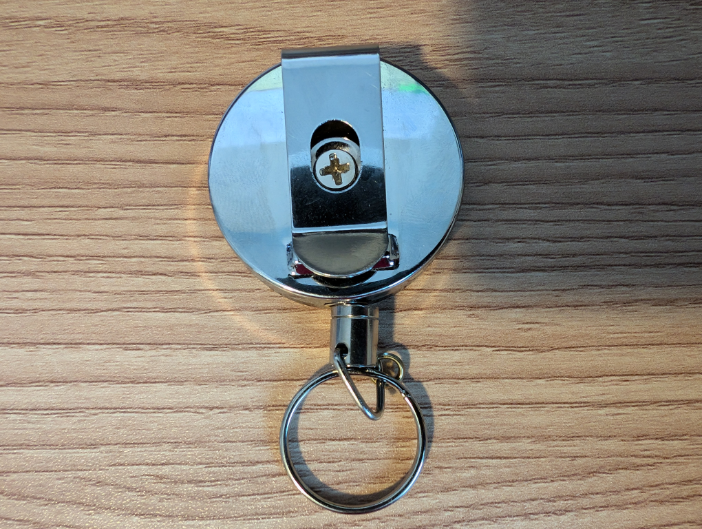 Clip on keychain #freecycle - photo 2