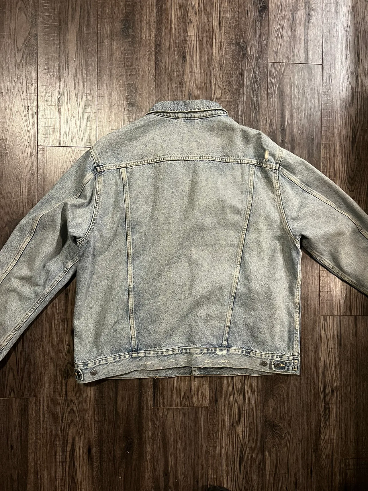 Distressed denim jacket - size XXL image indicator(5)