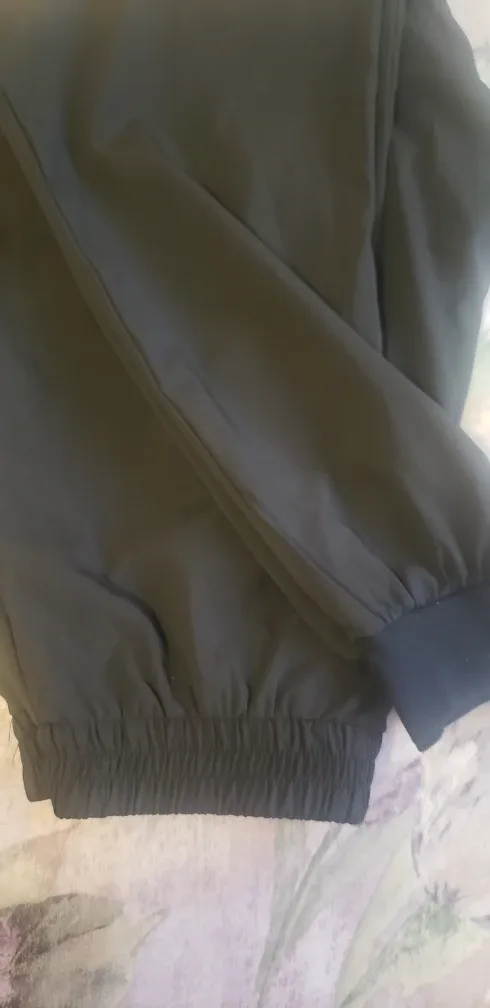 AMAZING Bobeau Black SILKY Sweatpants. Size L. NEW image indicator(5)