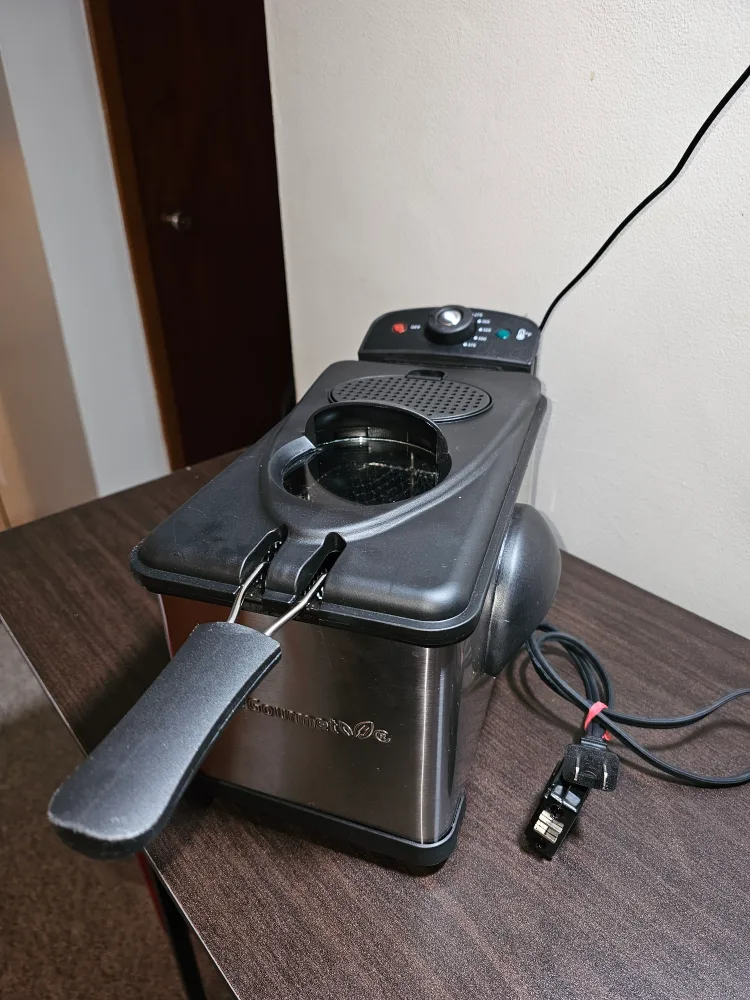 Elite Gourmet Electric Deep Fryer image indicator(3)