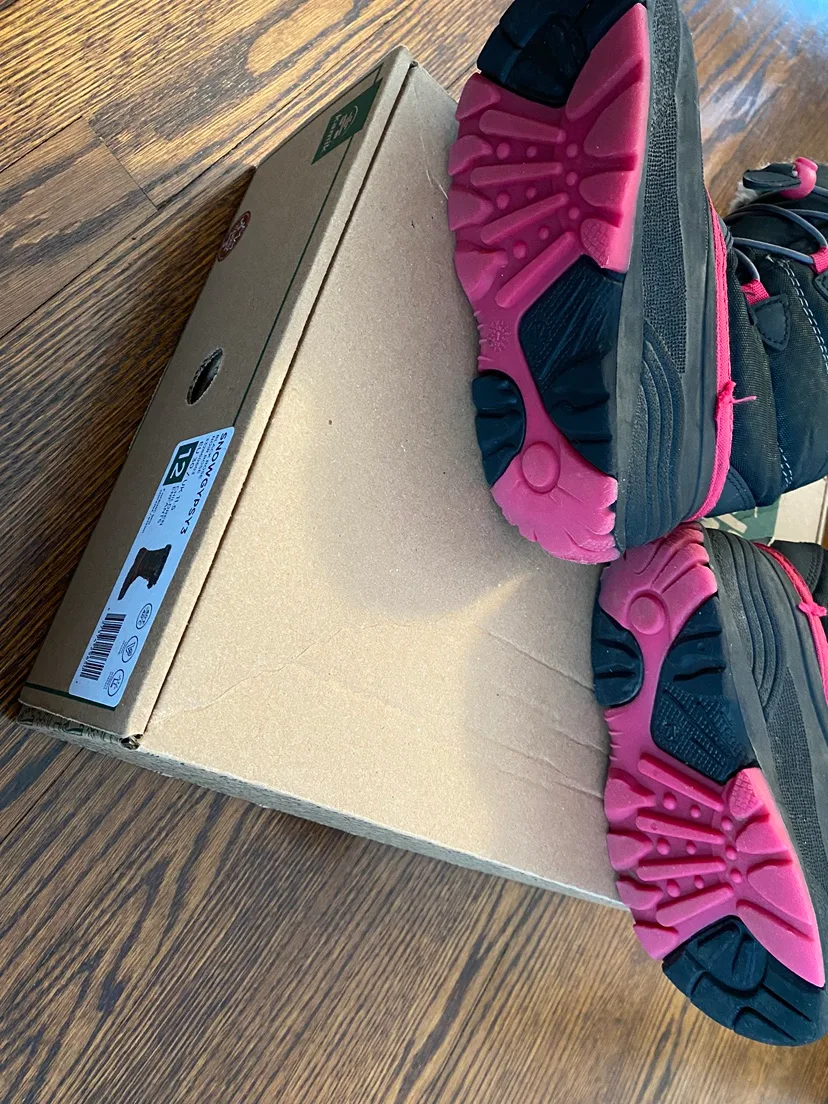 Kamik Kids Winter Boots sz12 image indicator(2)