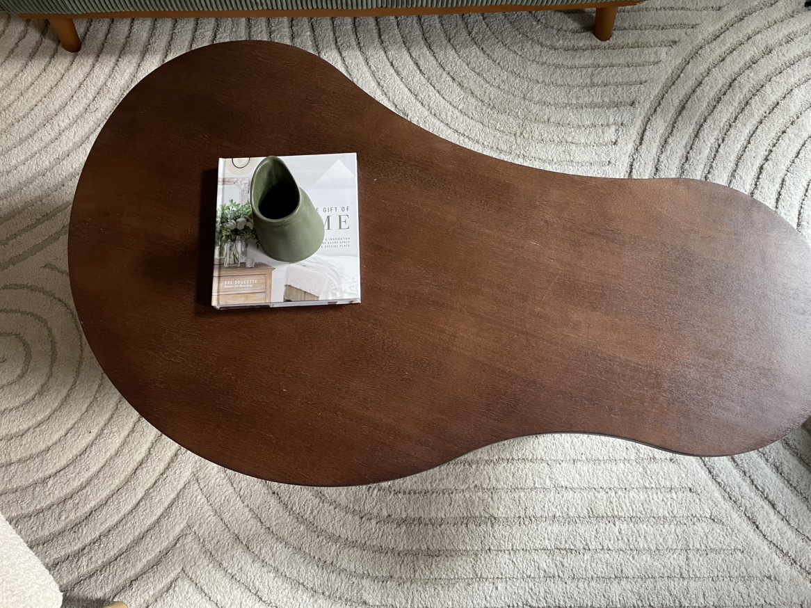 Curved coffee table