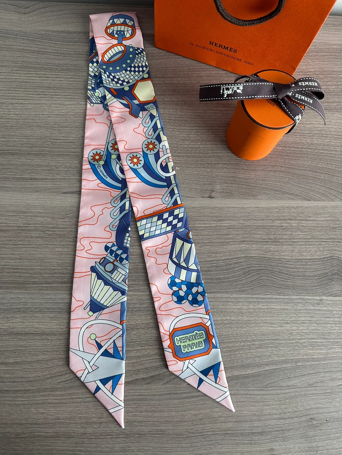 Brand new Hermes Twilly Scarf Odyssey Rose / Pale Bleu / Jac image indicator(2)