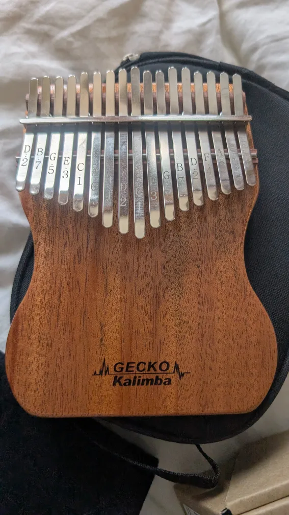 BNIB Gecko Mahogany Kalimba image indicator(2)