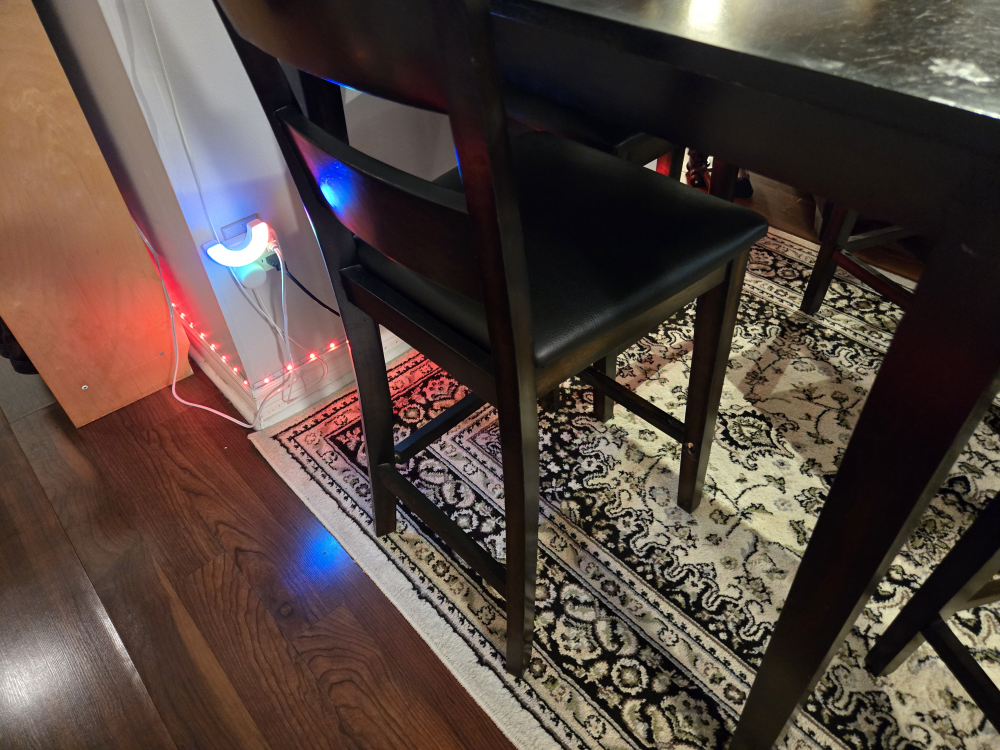 Pub style Dining table and stools - photo 2
