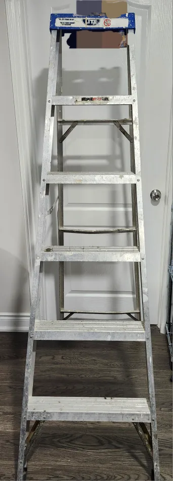 Lite 6-foot Aluminum Step Ladder thumbnail