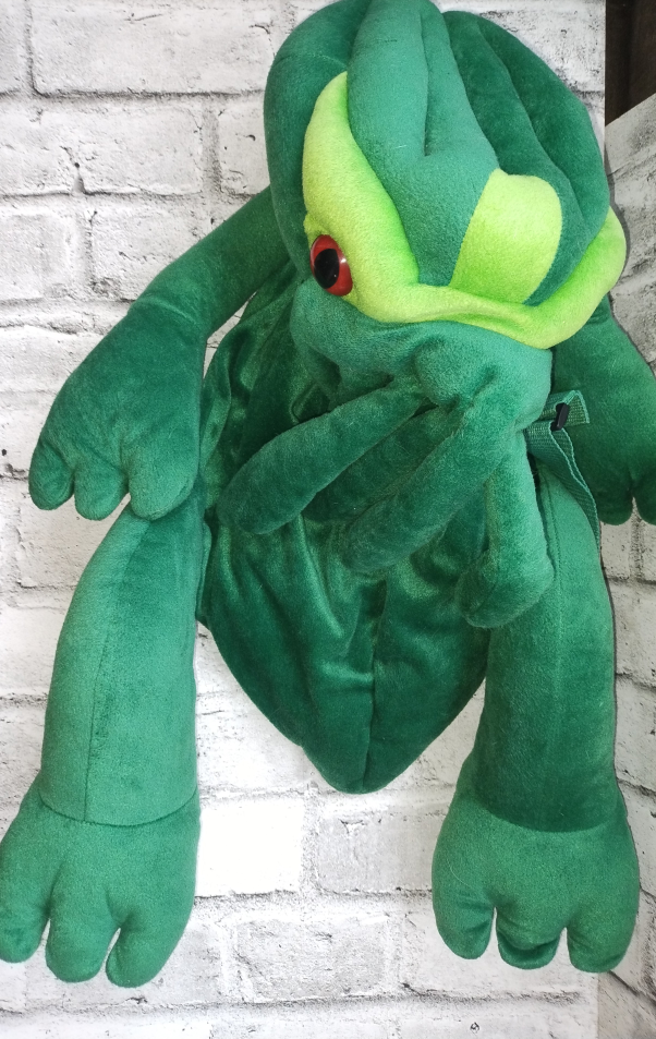 RARE 2ft tall Cthulhu backpack by toy vault