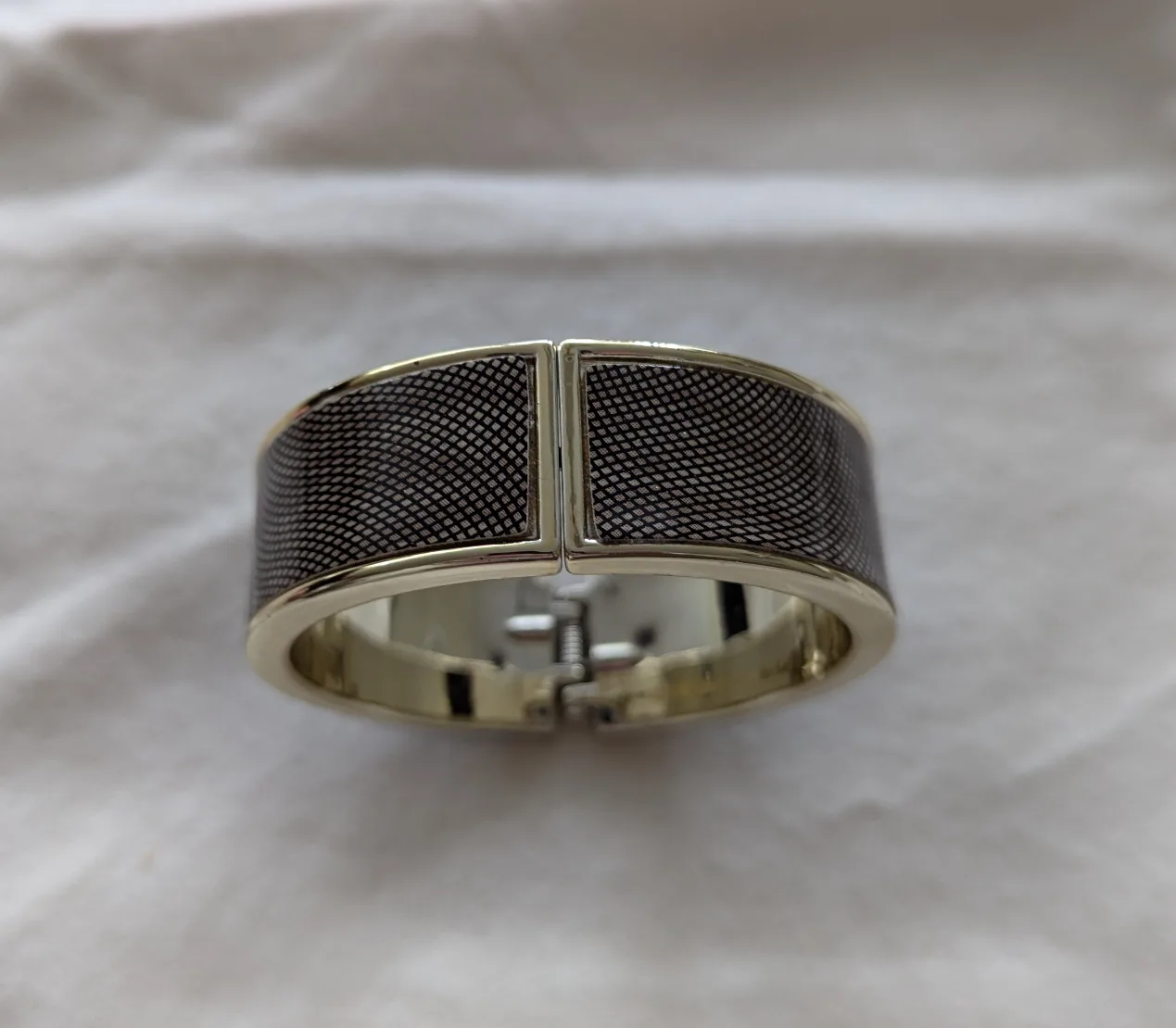 Gold Tone Cuff Bracelet and small earrings #freecycle image indicator(3)