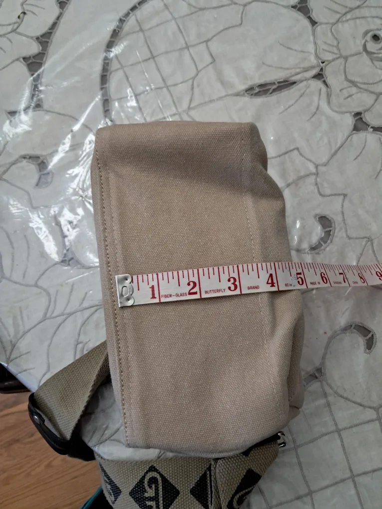 Beige Canvas Crossbody Bag image indicator(8)