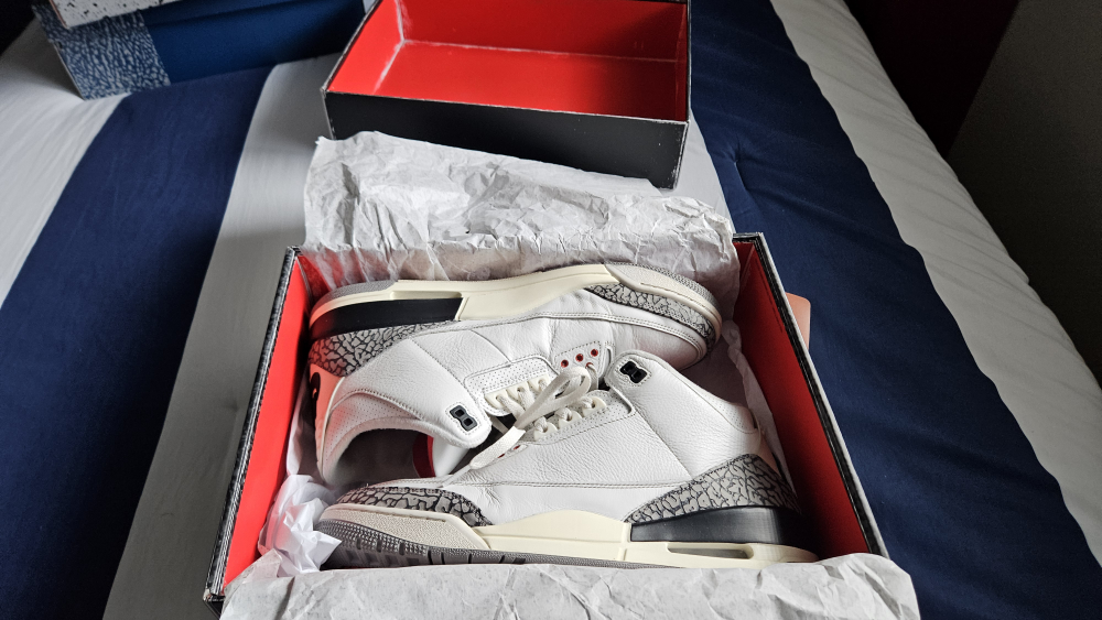Air Jordan 3 Retro 'White Cement'