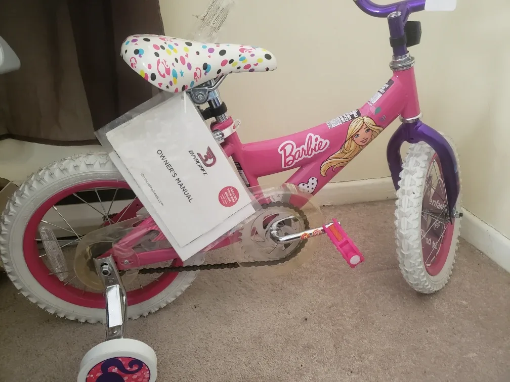 Barbie 12-inch Bike with Training Wheels image indicator(2)