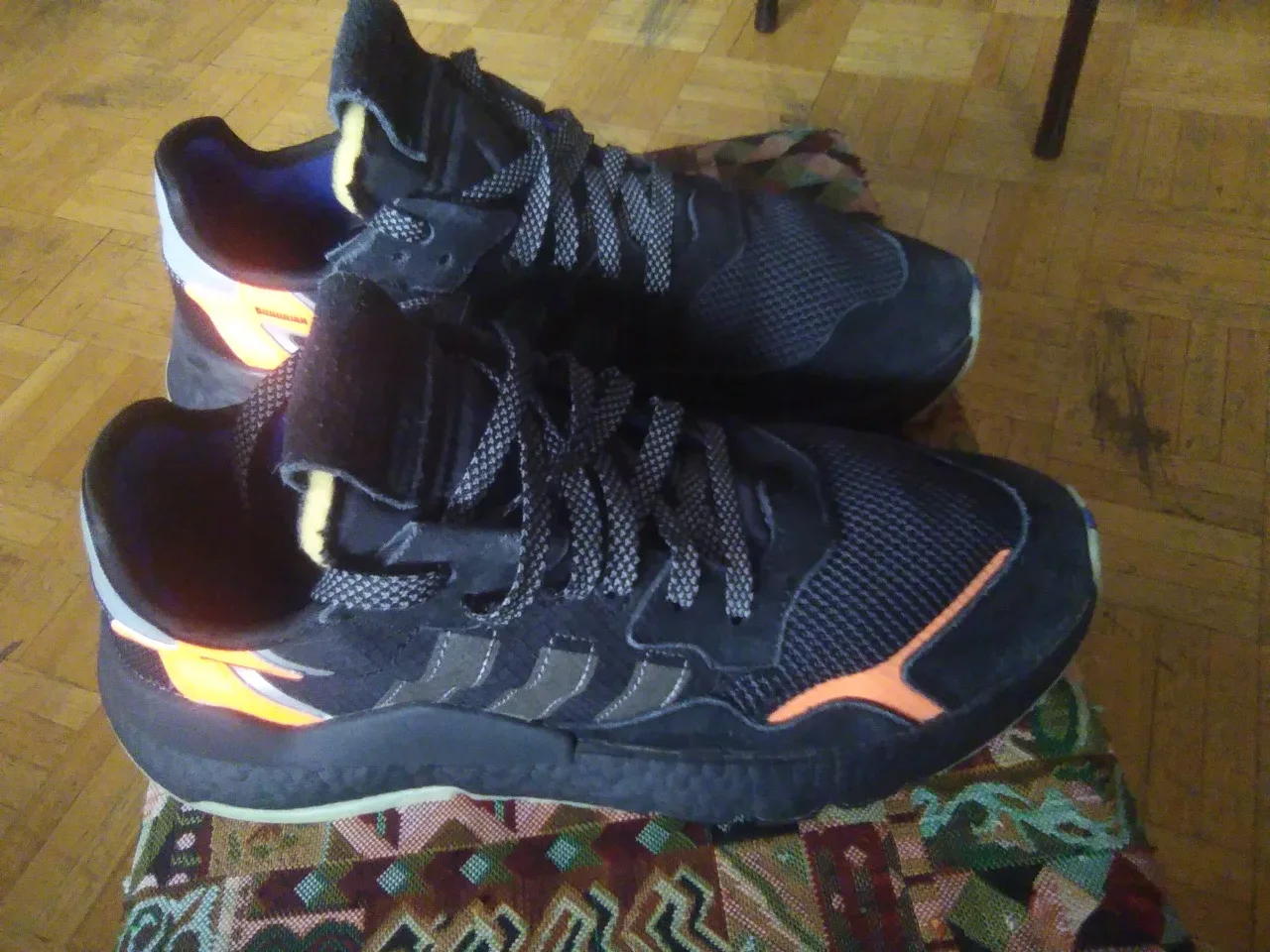 Adidas sz9.5 image indicator(3)