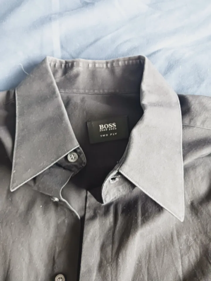 !! Must sell!! 👉 Hugo Boss Black Dress Shirt image indicator(2)