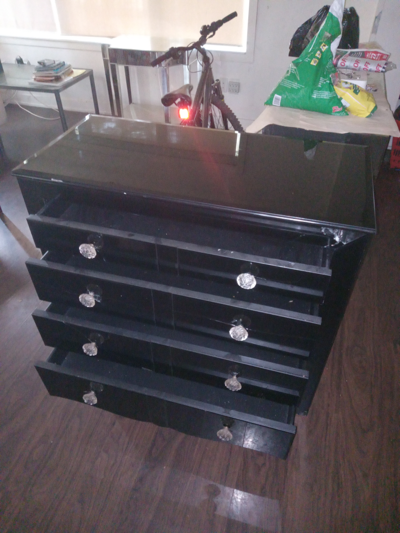 Black Glass Dresser - photo 2