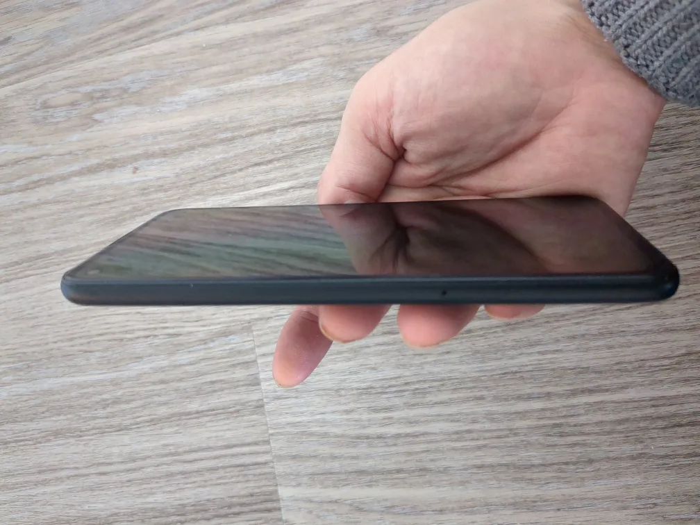 Google Pixel 4a(5g) image indicator(5)