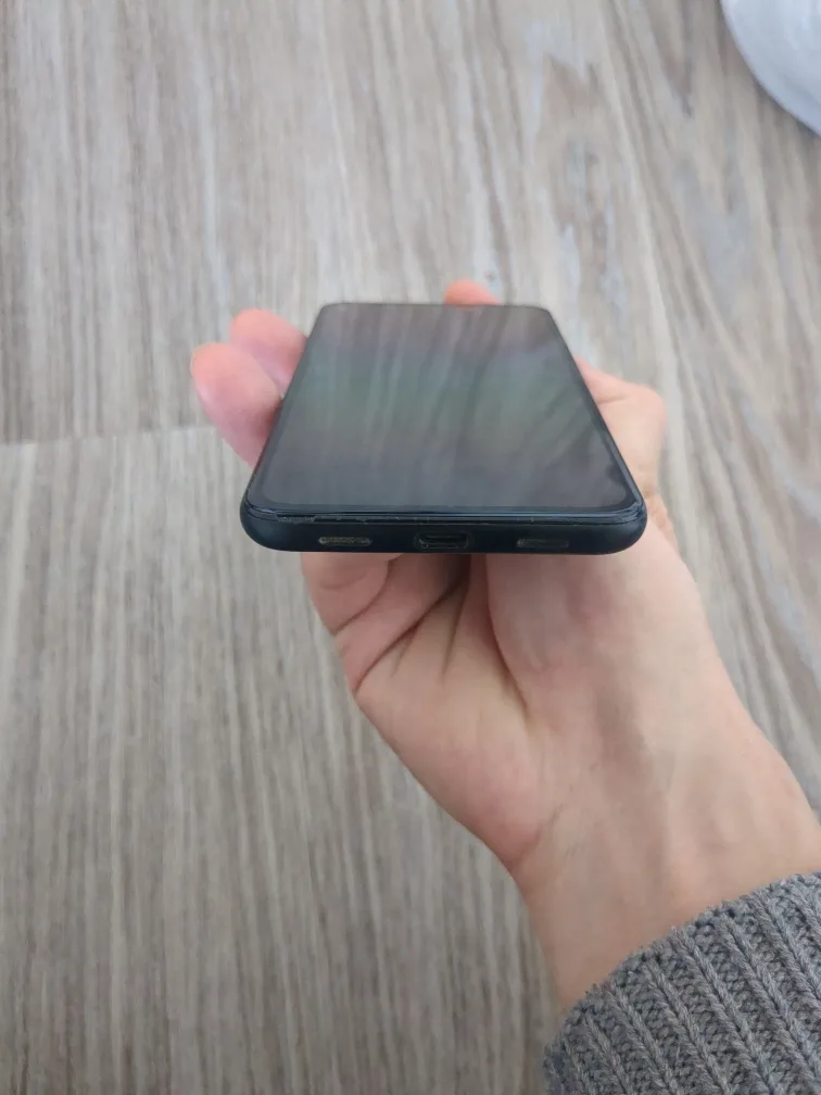 Google Pixel 4a(5g) image indicator(6)