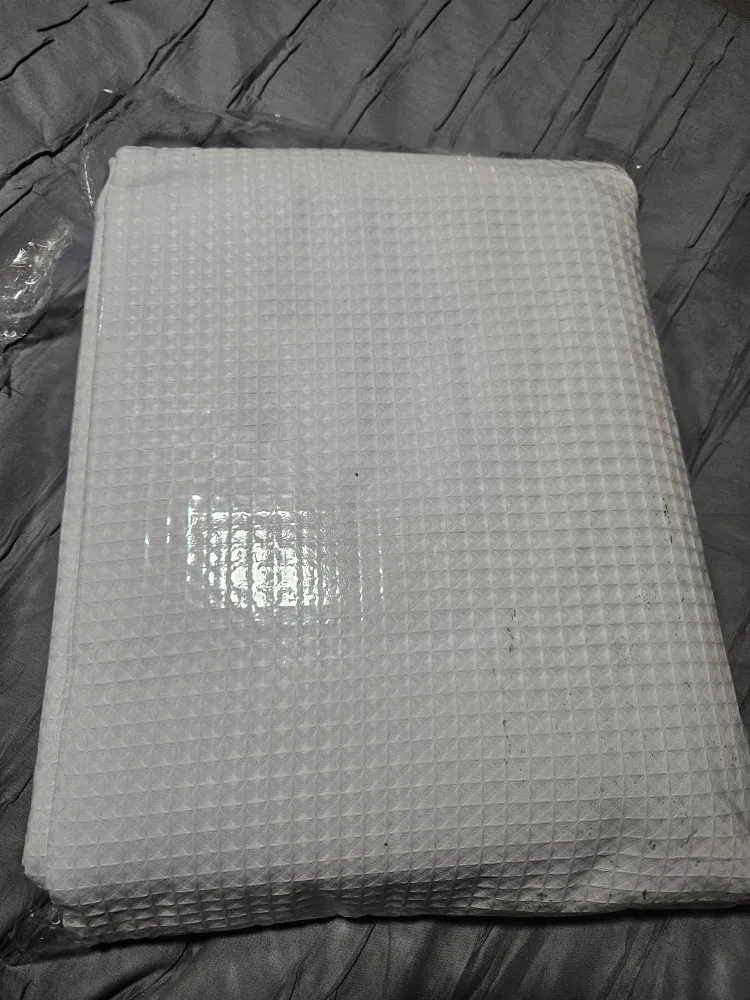 Waffle Shower Curtain with Hooks image indicator(2)