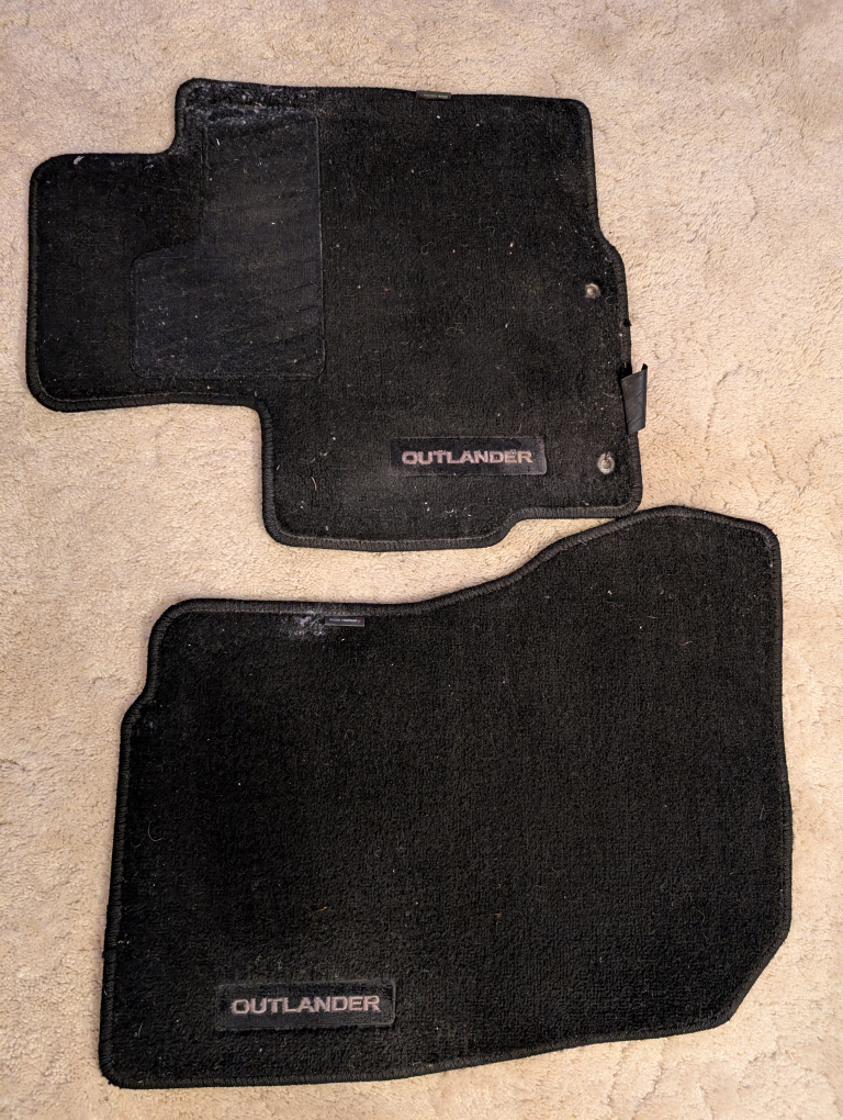 Mitsubishi Outlander Floor Mats