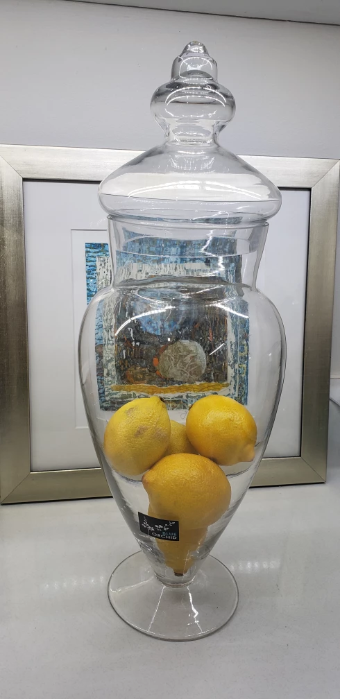 Fine glass Apothecary Jar