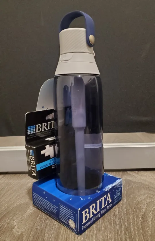 Brita Premium Filtering Water Bottle 26oz image indicator(2)