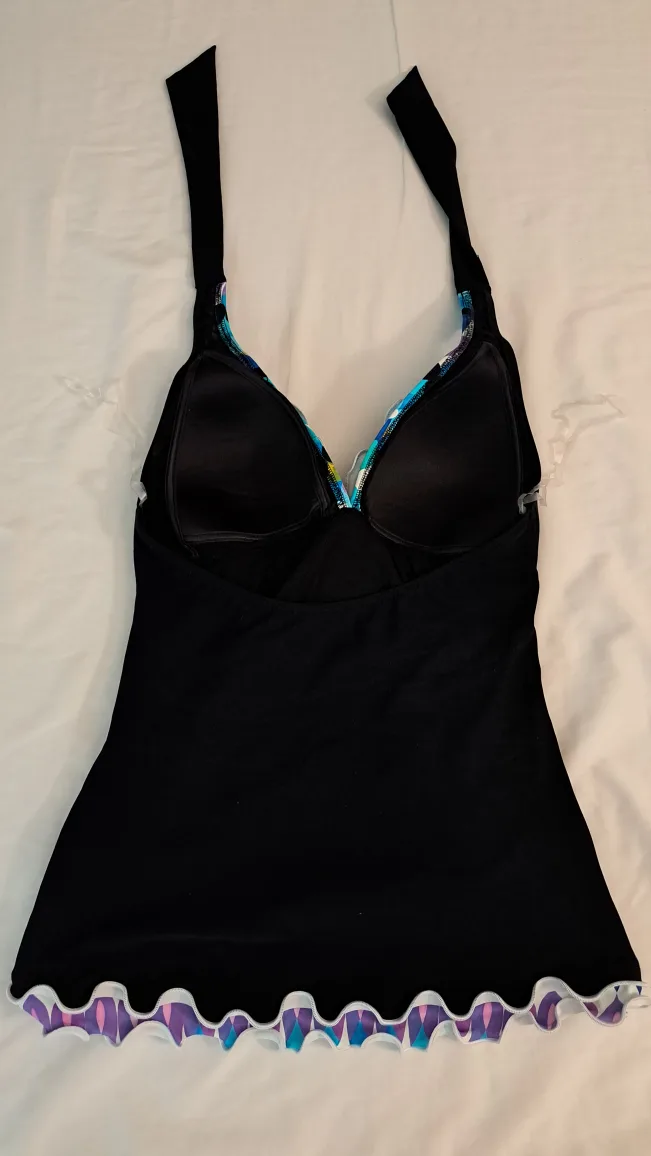 Women's Swimsuit Top Size 8 image indicator(2)