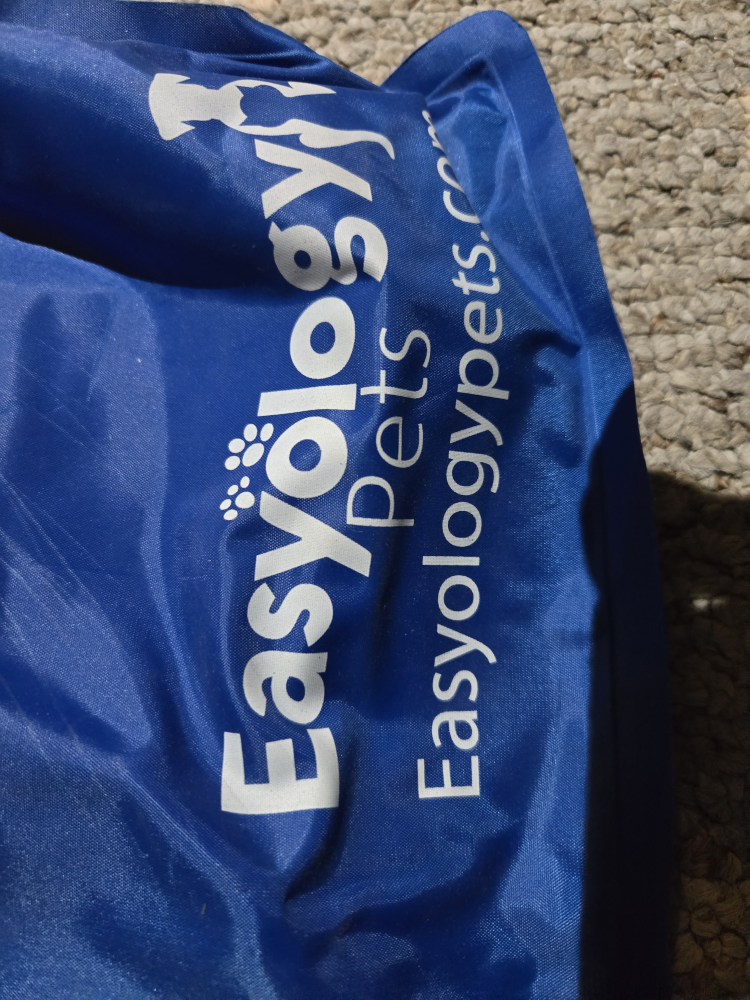 Easyology Pets Cooling Mat #freecycle - photo 2
