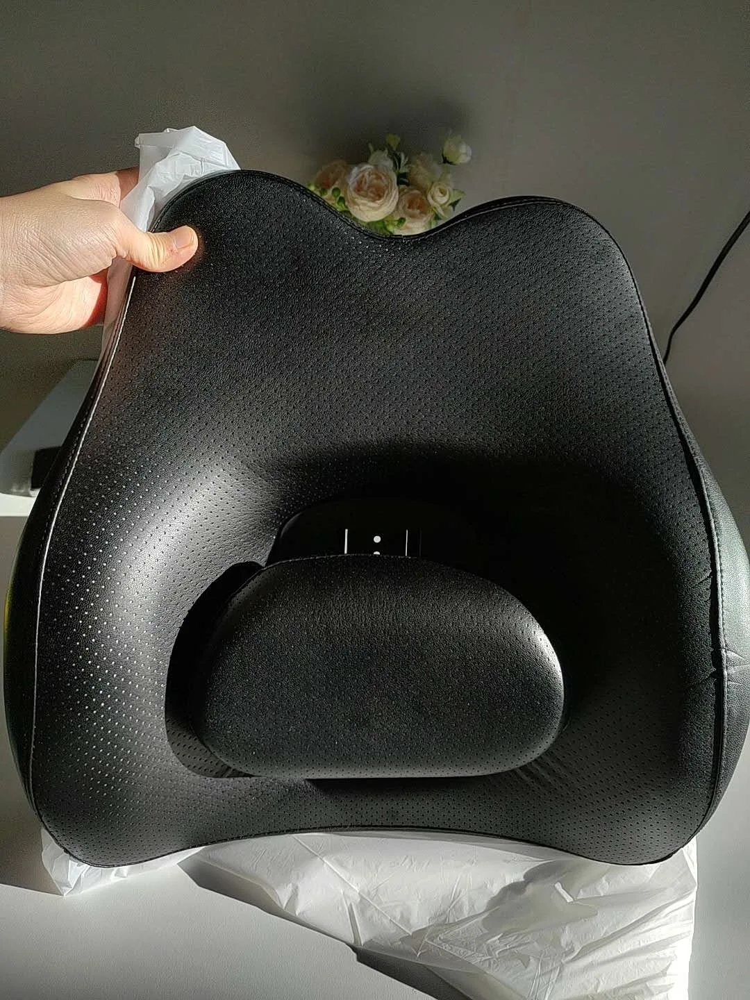 Adjusttable and rotatable back cushion image indicator(3)