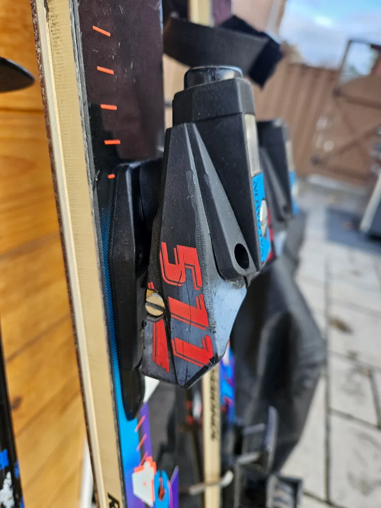 Rossignol R 6000 Base Skis with Salomon Bindings image indicator(6)