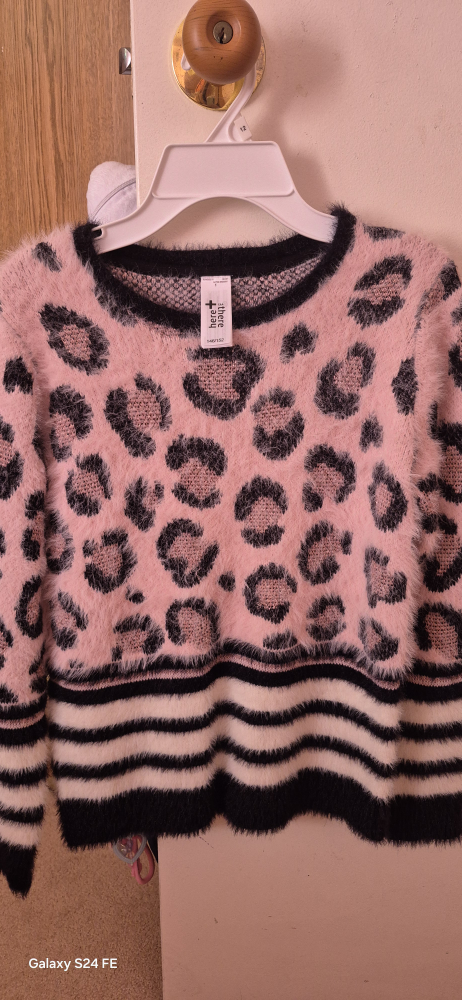 Pink and Black Leopard Print Fuzzy Sweater #freecycle