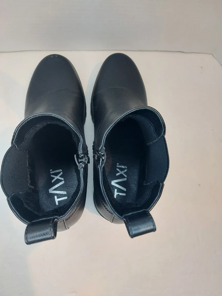 Black Chelsea Boots Women's image indicator(6)