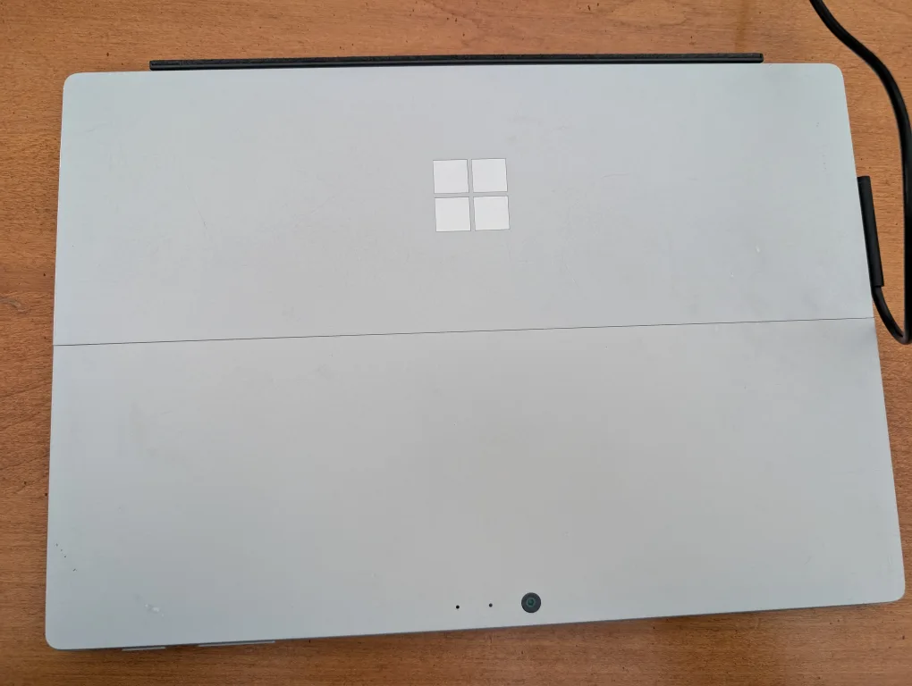 Microsoft Surface Pro 1796 image indicator(3)