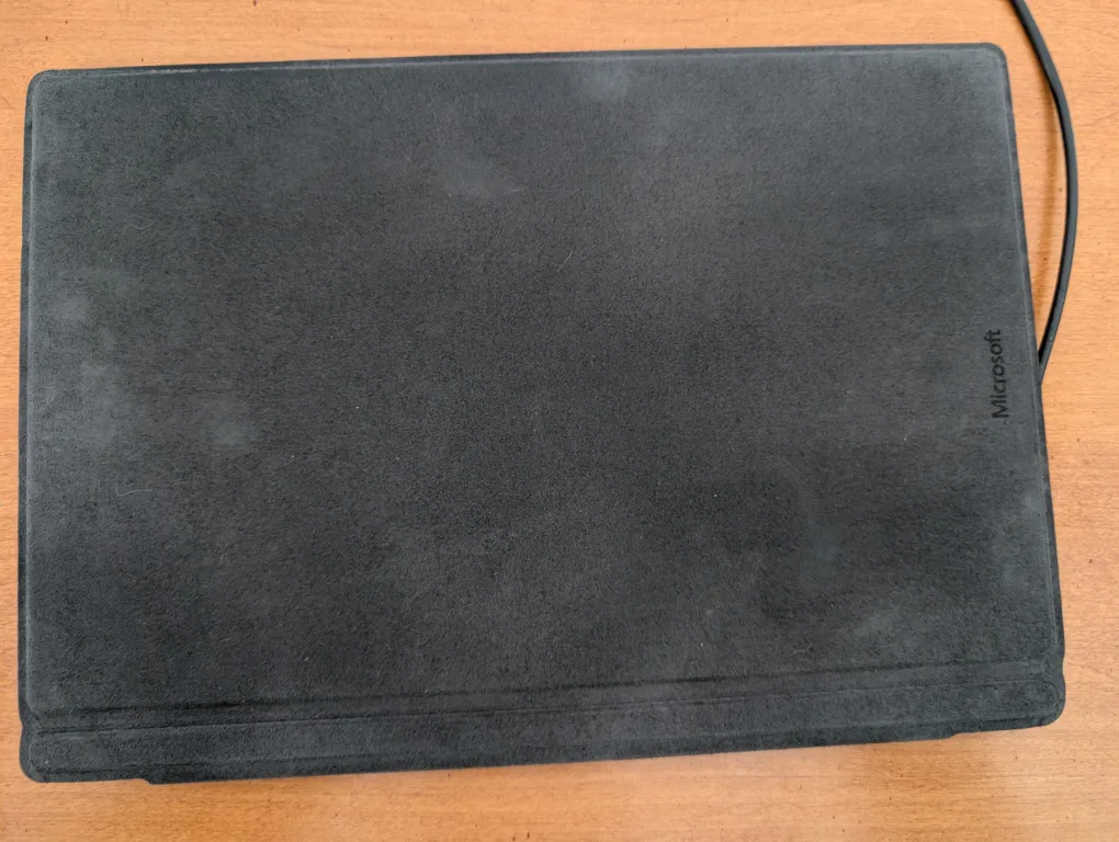 Microsoft Surface Pro 1796 image indicator(4)